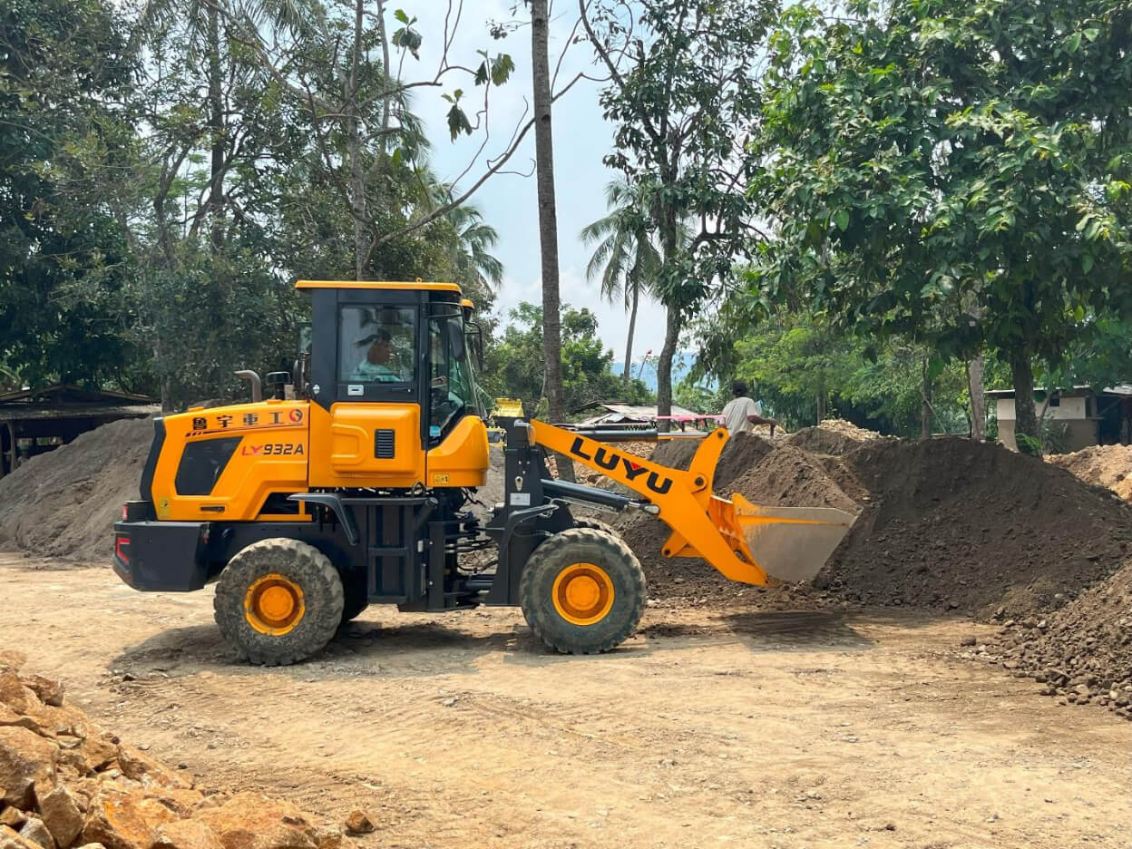 Kelebihan Wheel Loader: Alat Serbaguna untuk Berbagai Industri